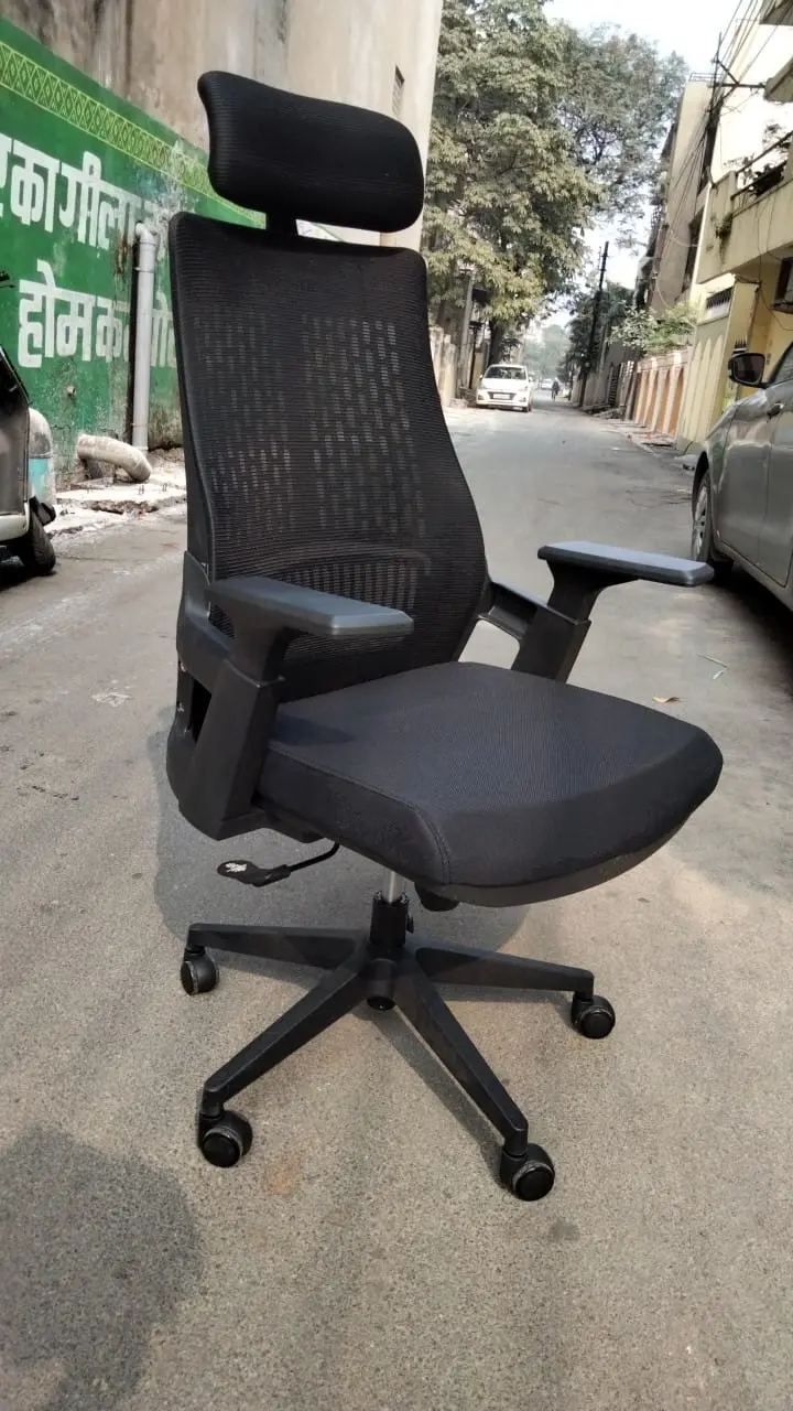 Black Ergonomic Mesh Office Chair