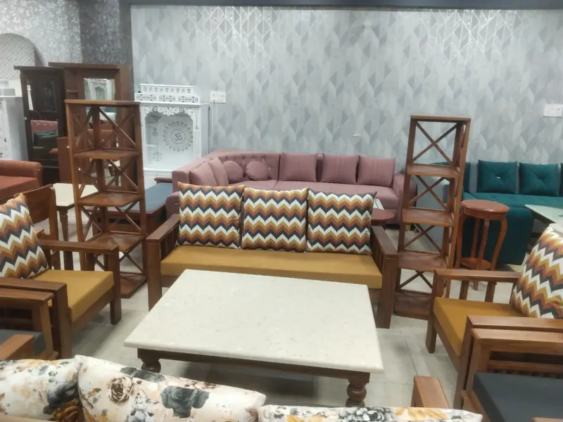 Wooden Sofa Set With Zigzag Pillows